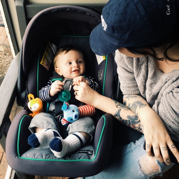 Meet your Posher, Amandalyn - Picture 1 of 2